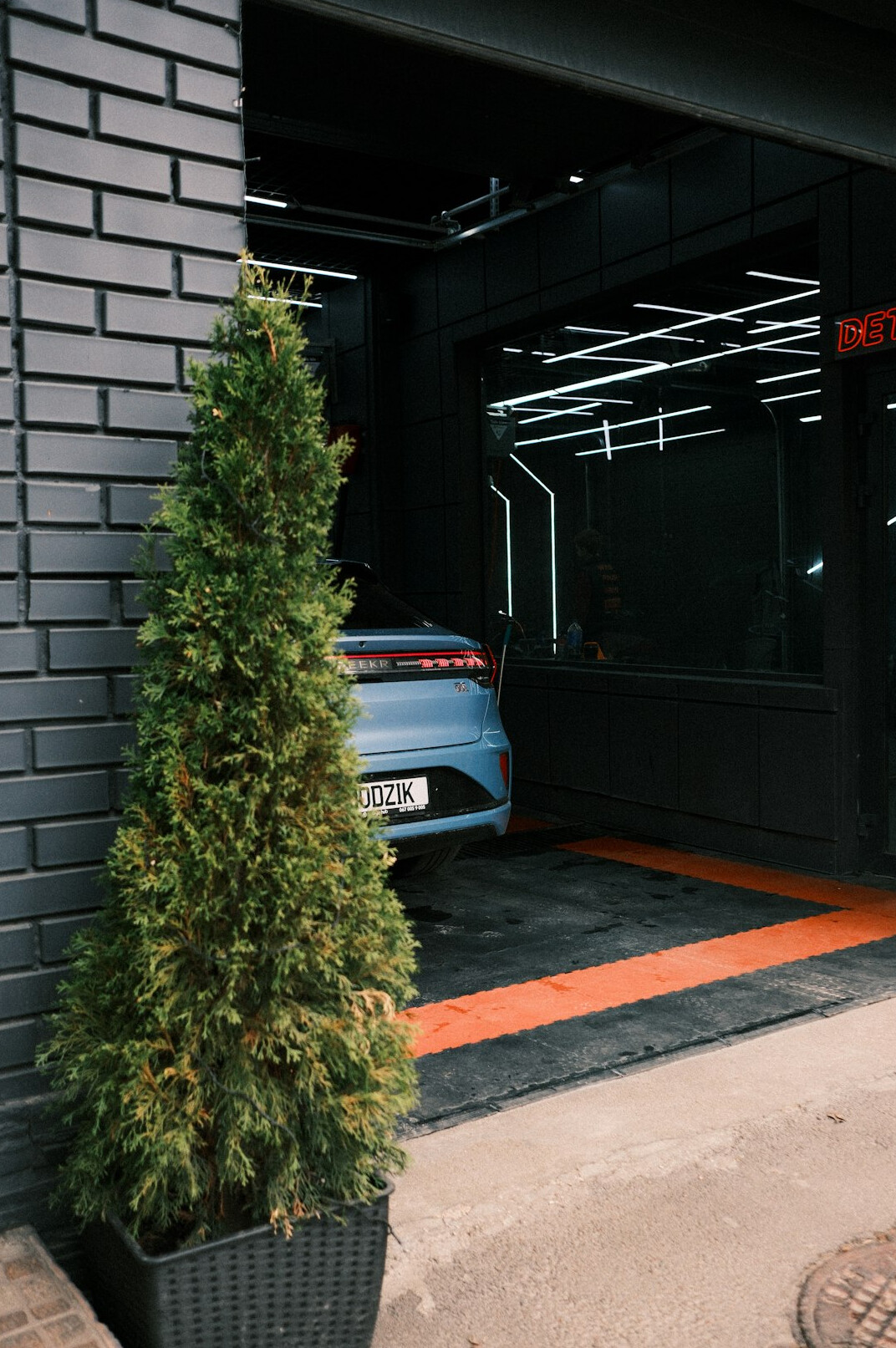 car wash exterior